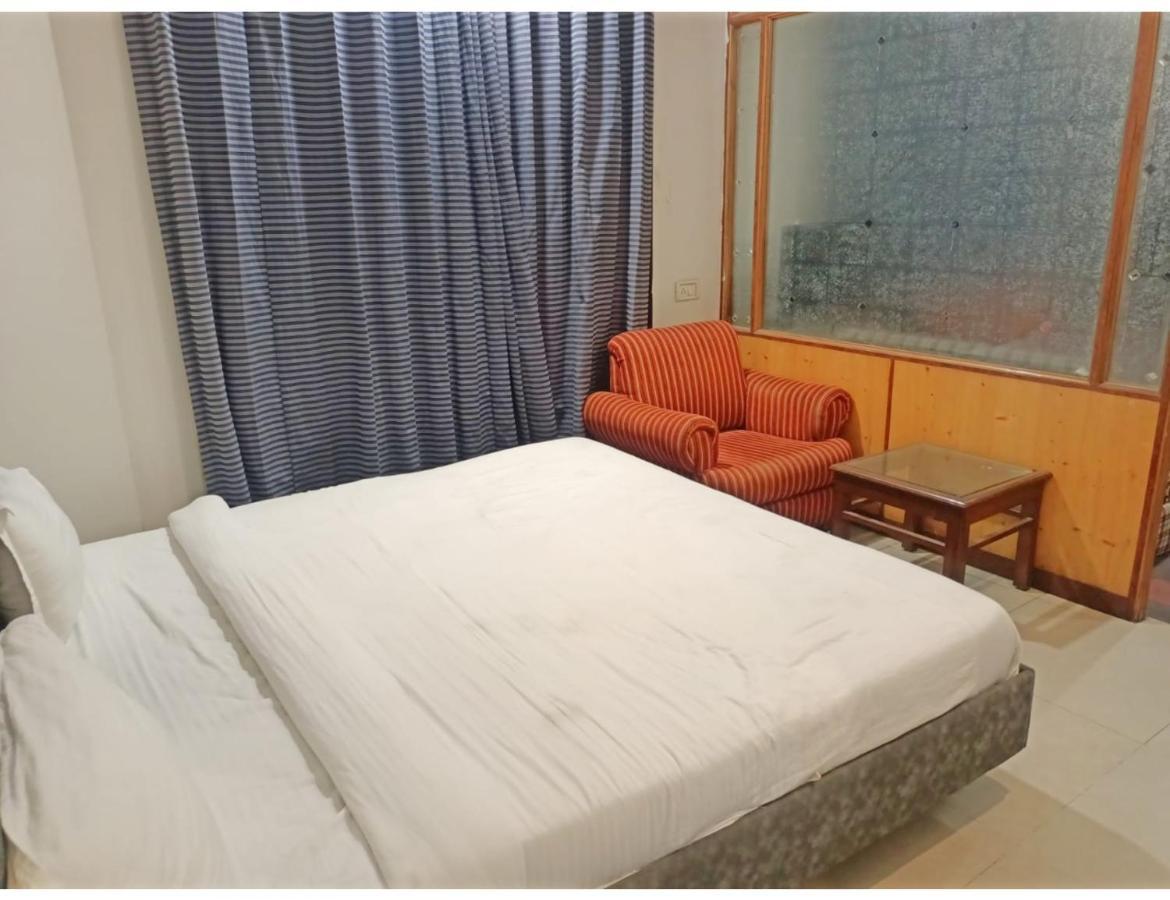 Hotel Kishore International, Amritsar Esterno foto