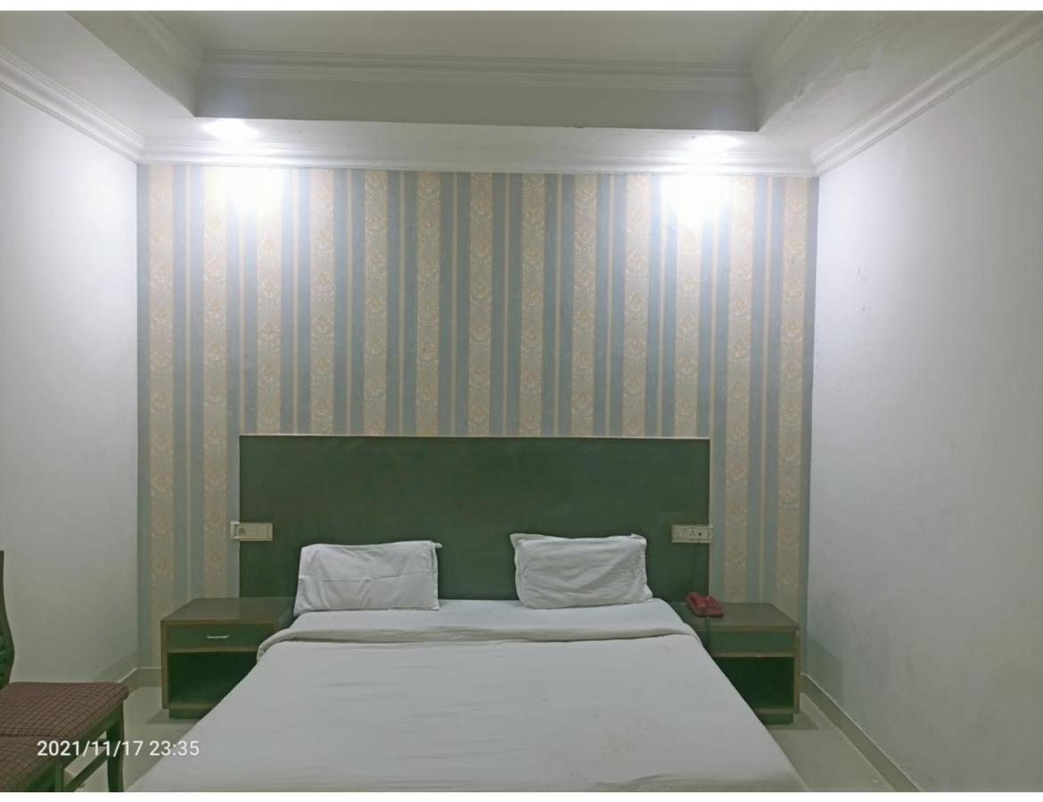 Hotel Kishore International, Amritsar Esterno foto