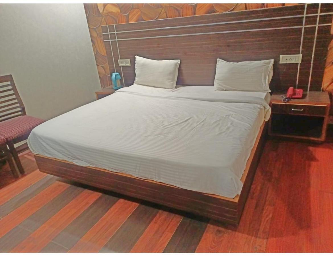 Hotel Kishore International, Amritsar Esterno foto