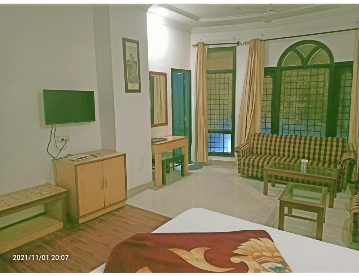 Hotel Kishore International, Amritsar Esterno foto