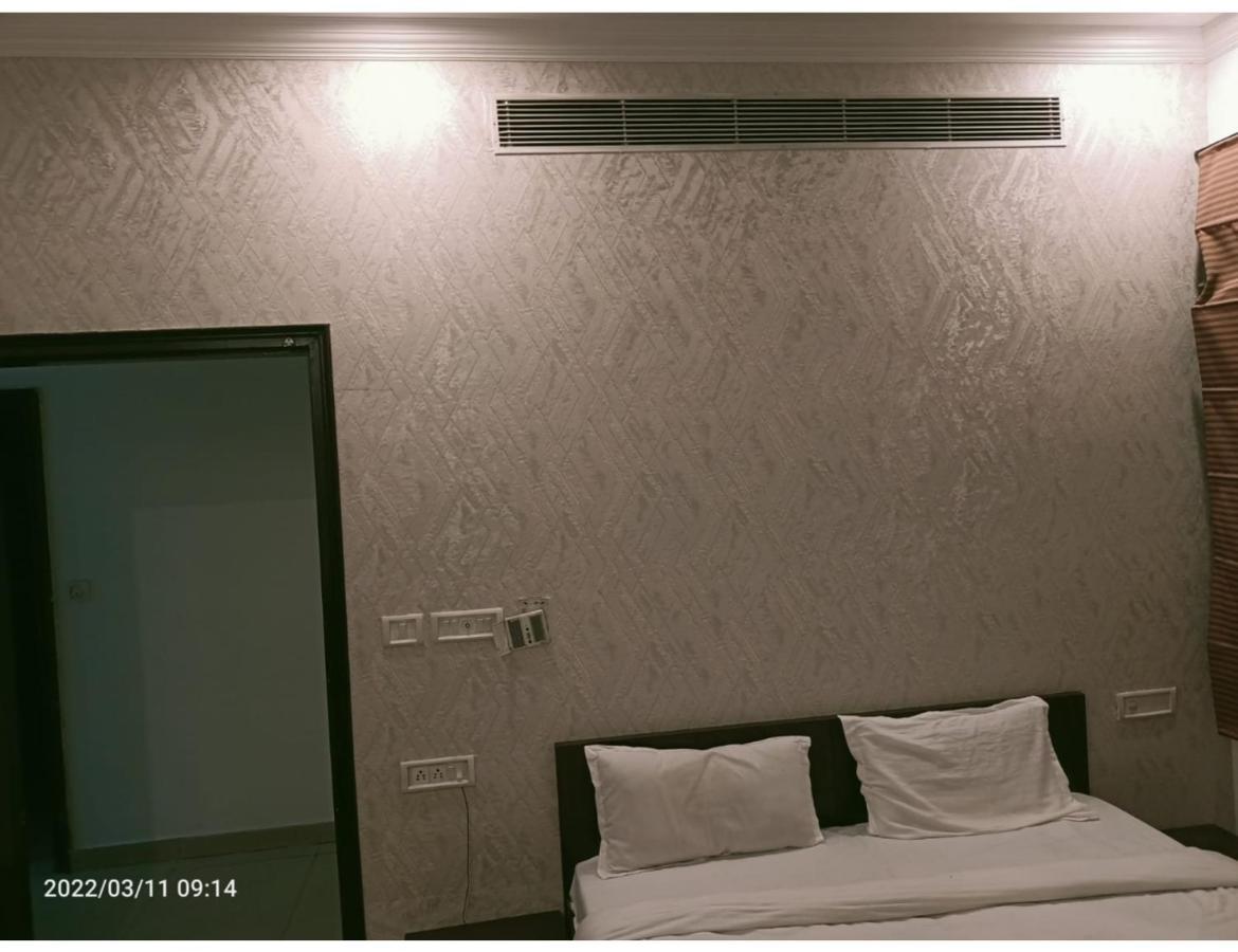 Hotel Kishore International, Amritsar Esterno foto