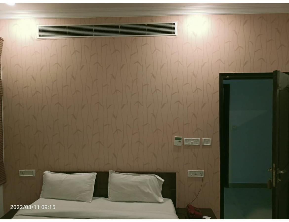 Hotel Kishore International, Amritsar Esterno foto